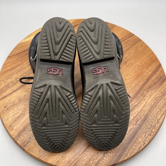 Ugg Kesey Boots Womens Size 8 Black Leather Waterproof Wool-Blend Casual Comfort - Picture 7 of 8